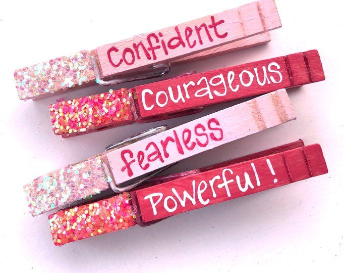 DIY cheerleading peg pinning kit by Lotte & Belle Co — make personalised good luck pegs for competition